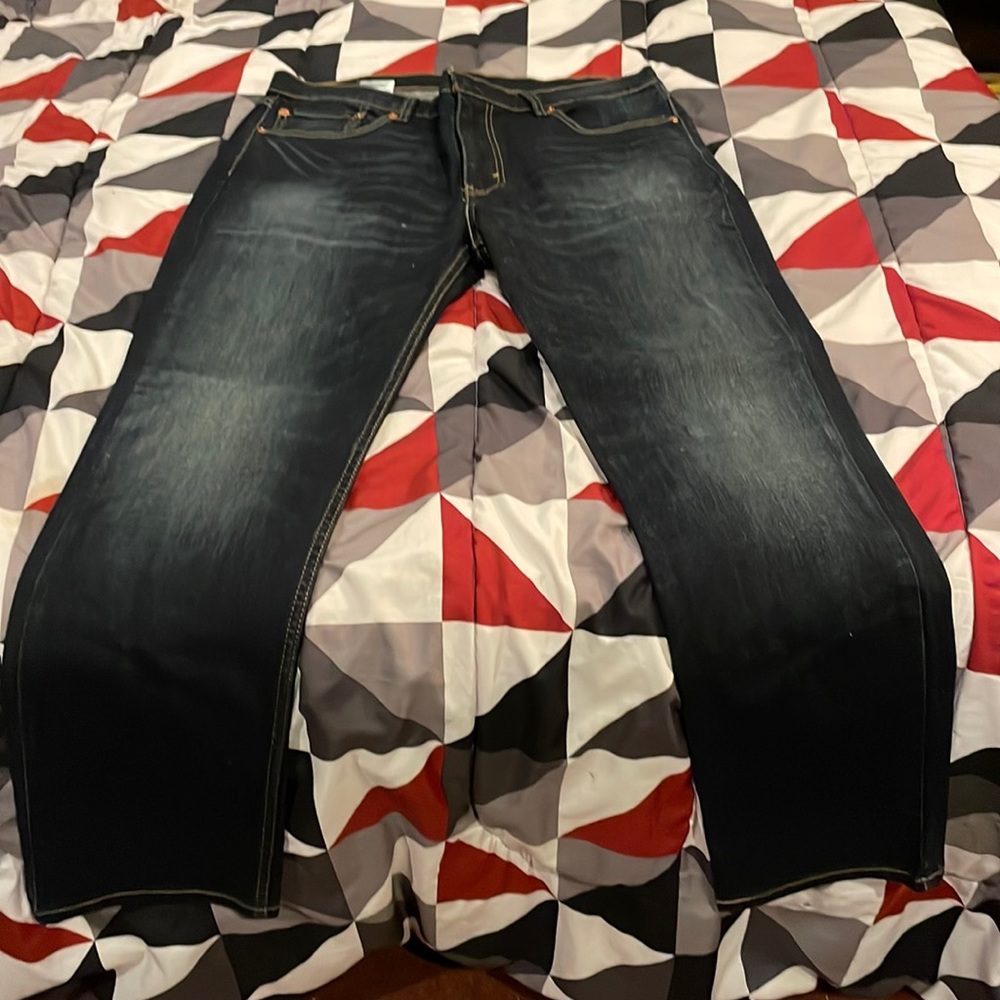 Levi’s 511 36*32 Dark Wash denims.